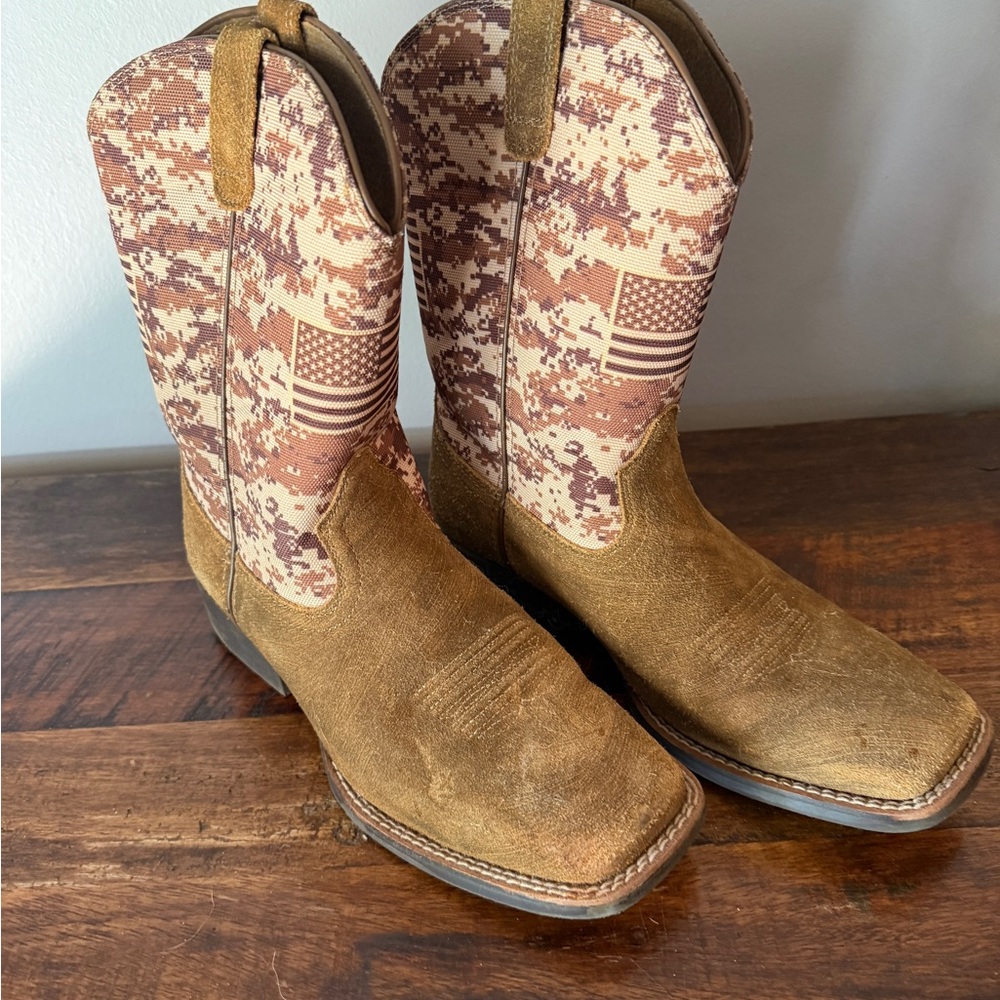 Ariat Kids Boots in Brown and Tan Camo